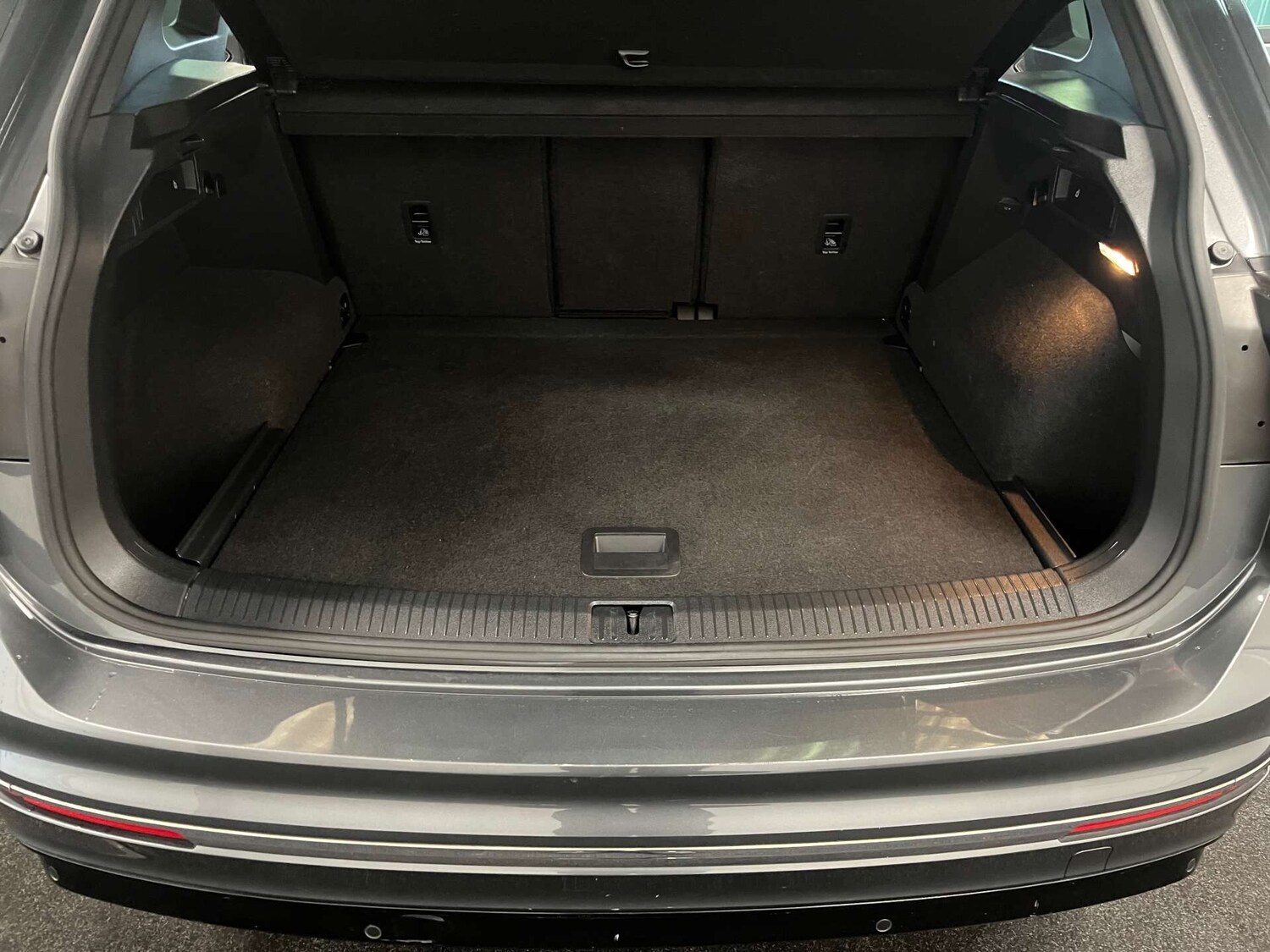 Used Volkswagen Tiguan 2018 for sale - 76697447: Photo 37