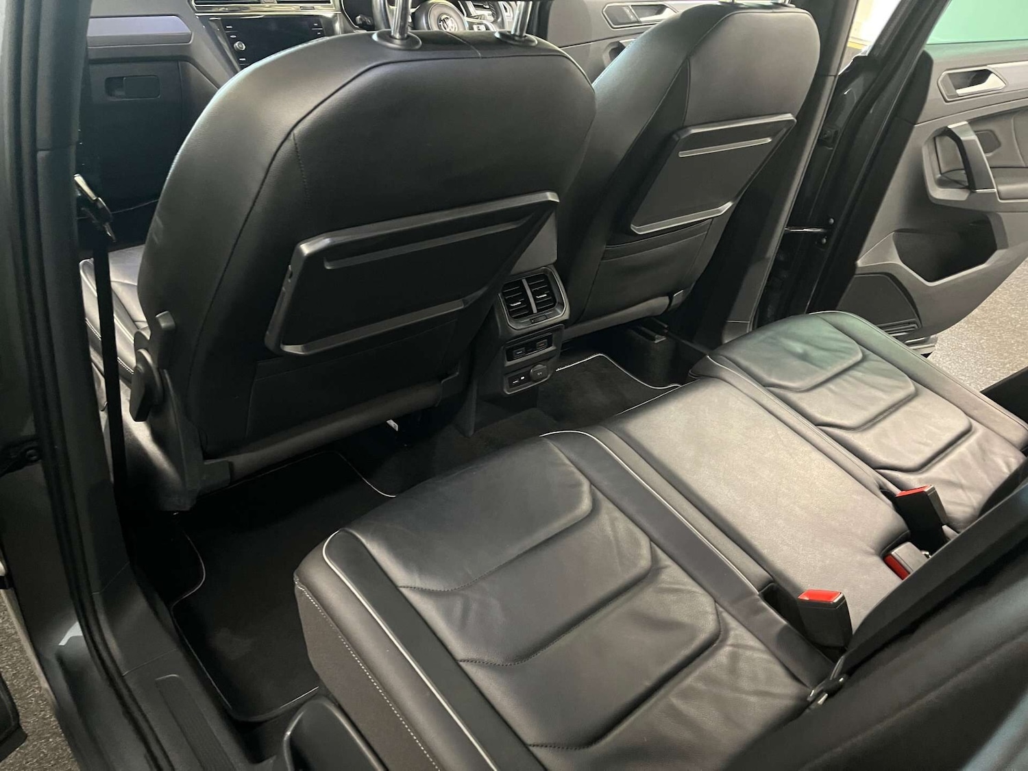 Used Volkswagen Tiguan 2018 for sale - 76697447: Photo 45