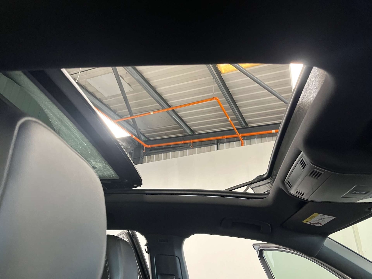 Used Volkswagen Tiguan 2018 for sale - 76697447: Photo 53