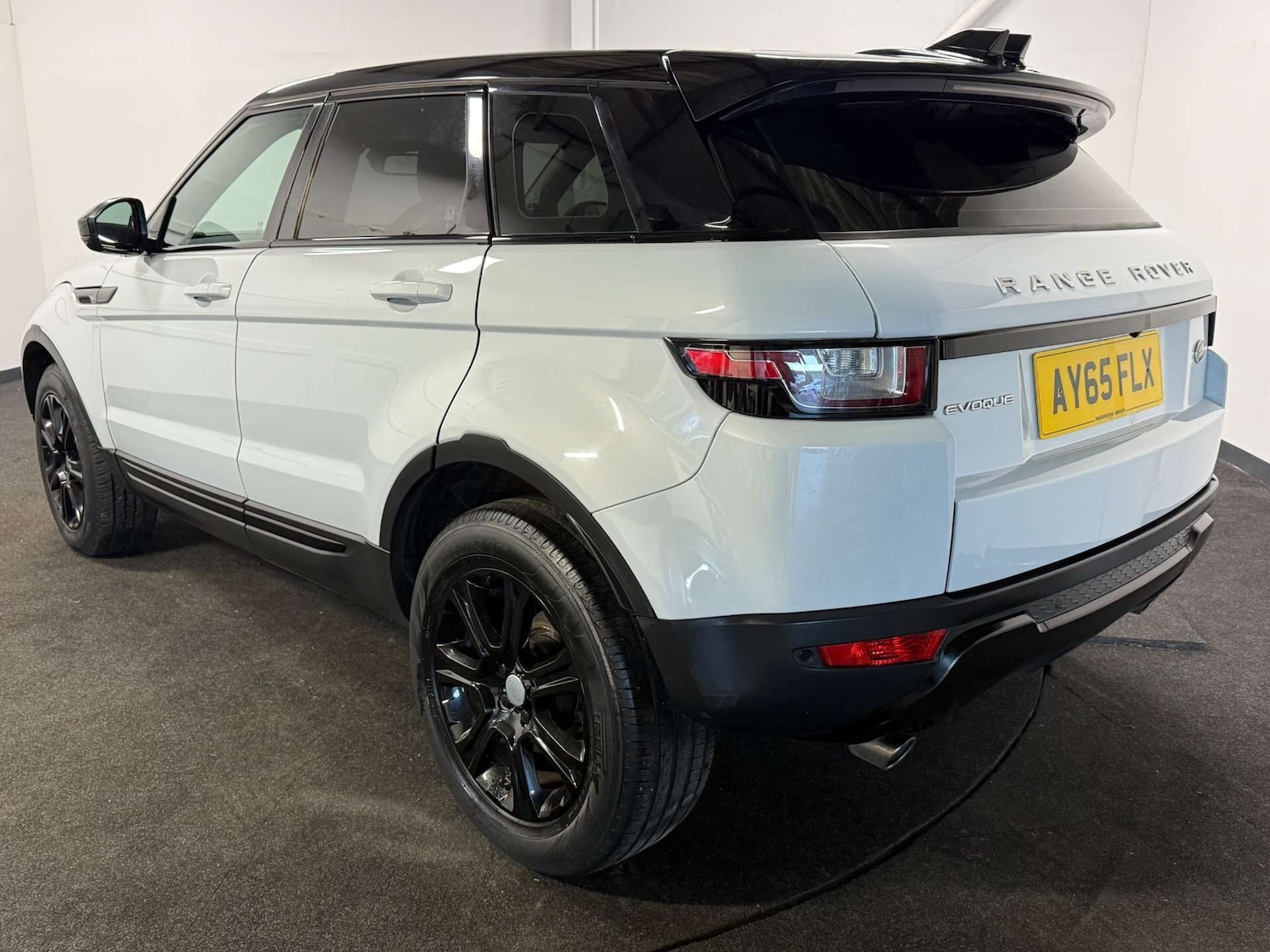 Used Land Rover Range Rover Evoque 2015 for sale - 76651137: Photo 3