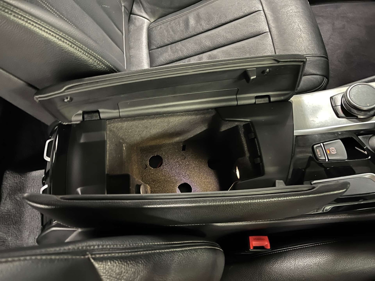 Used BMW 5 Series 2018 for sale - 76263346: Photo 29