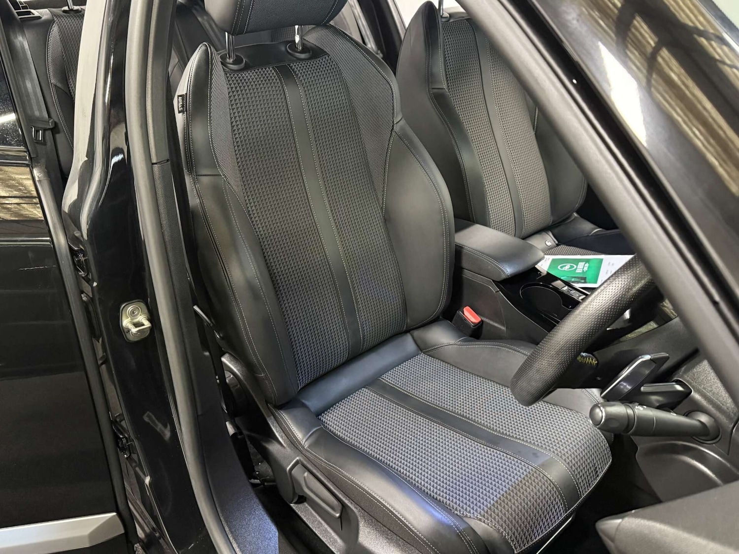 Used Peugeot 2008 2020 for sale - 76631155: Photo 11