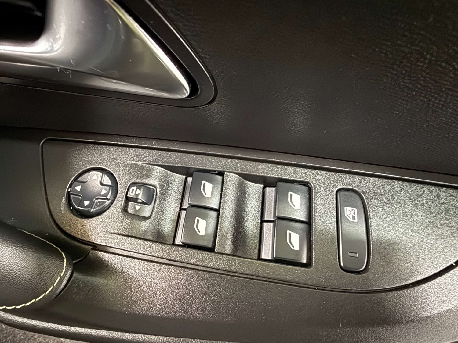 Used Peugeot 2008 2020 for sale - 76631155: Photo 17