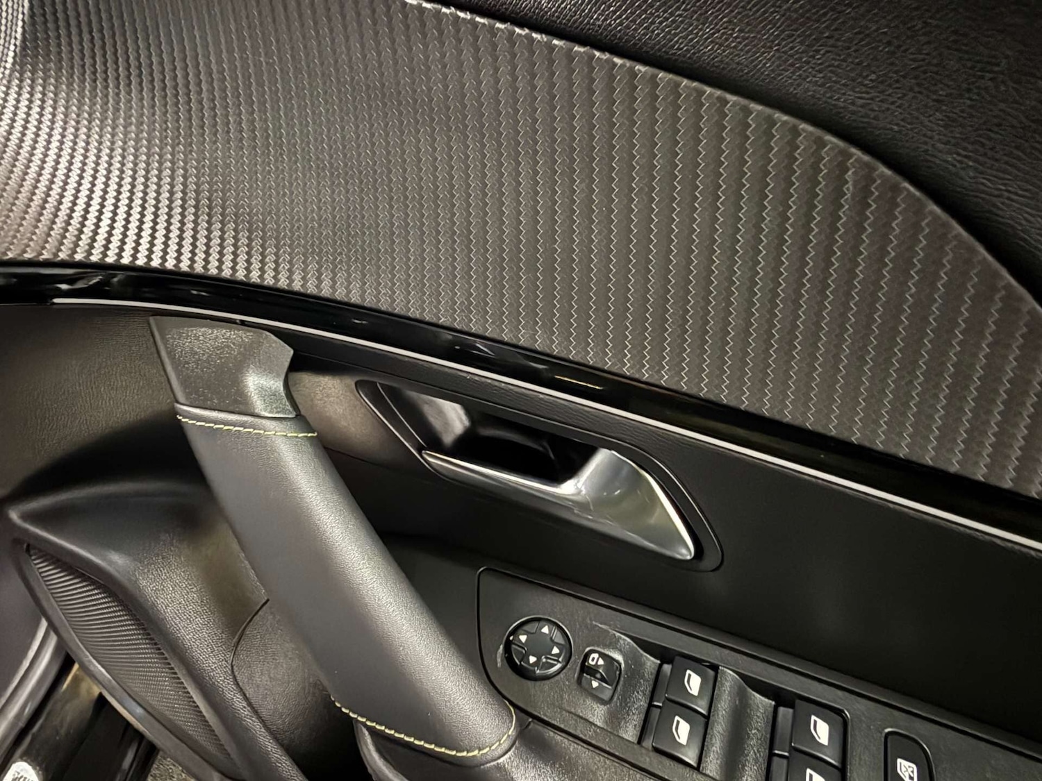 Used Peugeot 2008 2020 for sale - 76631155: Photo 18