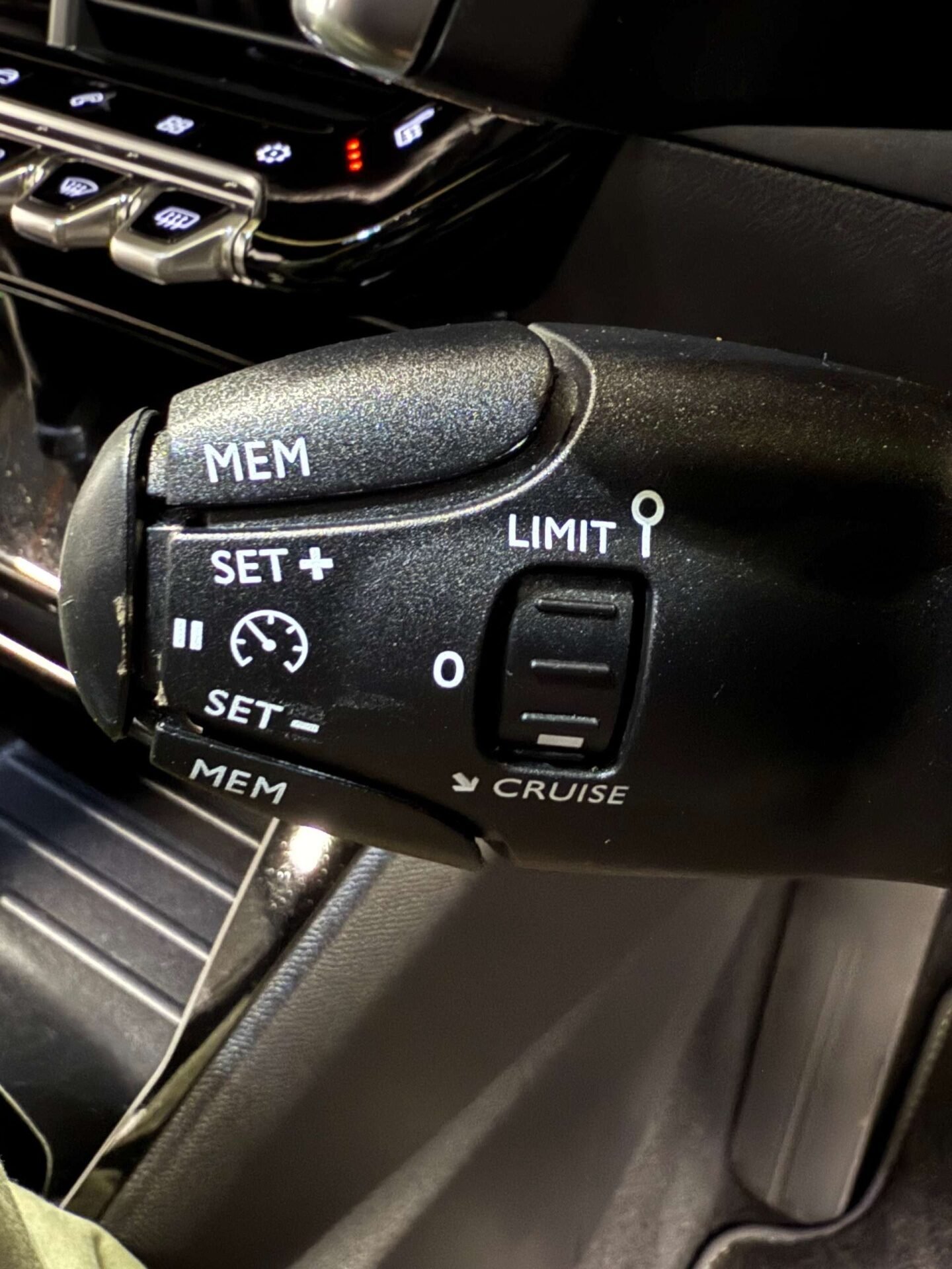 Used Peugeot 2008 2020 for sale - 76631155: Photo 27