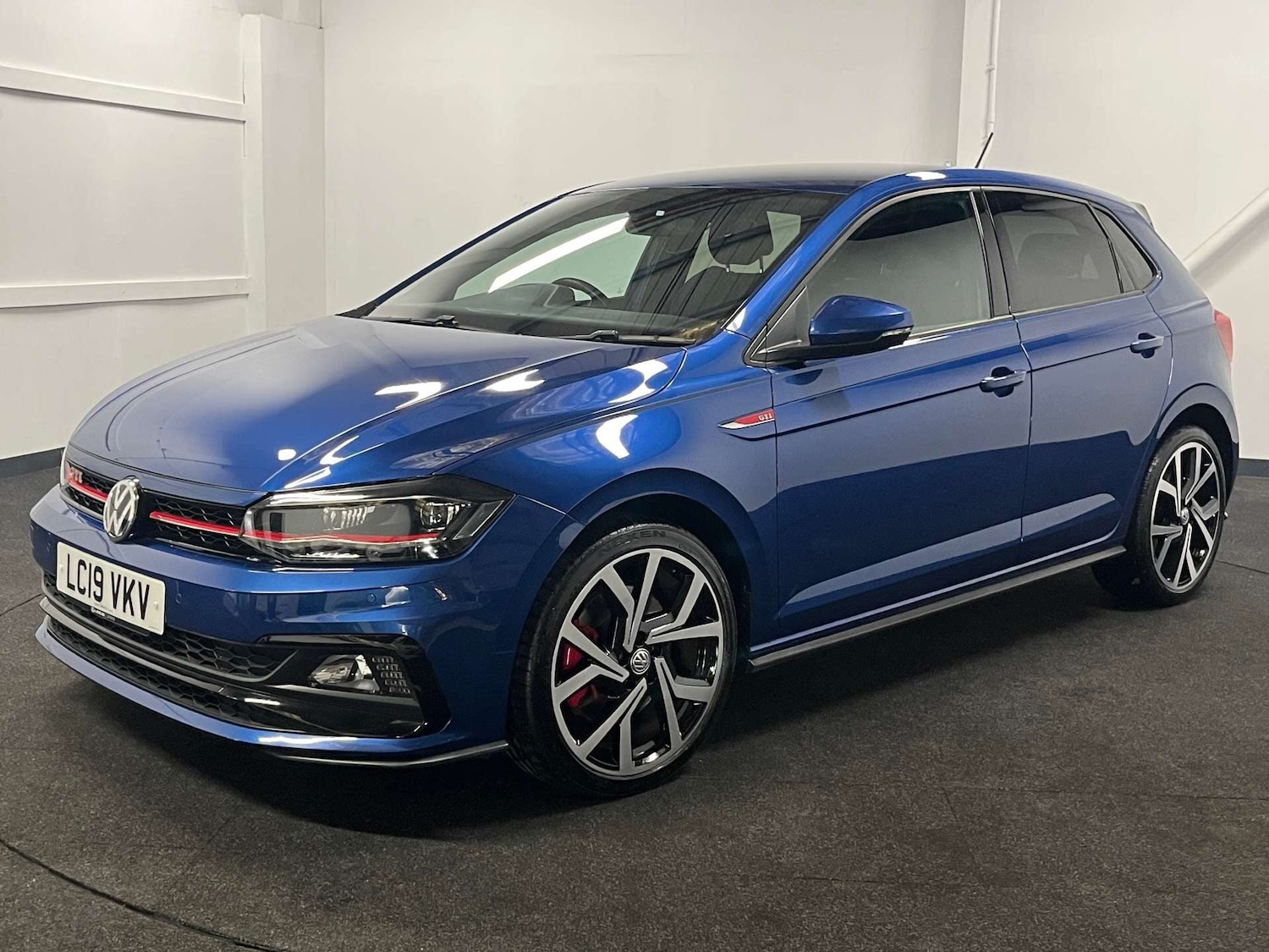 Used Volkswagen Polo 2019 for sale - 76829686: Photo 2