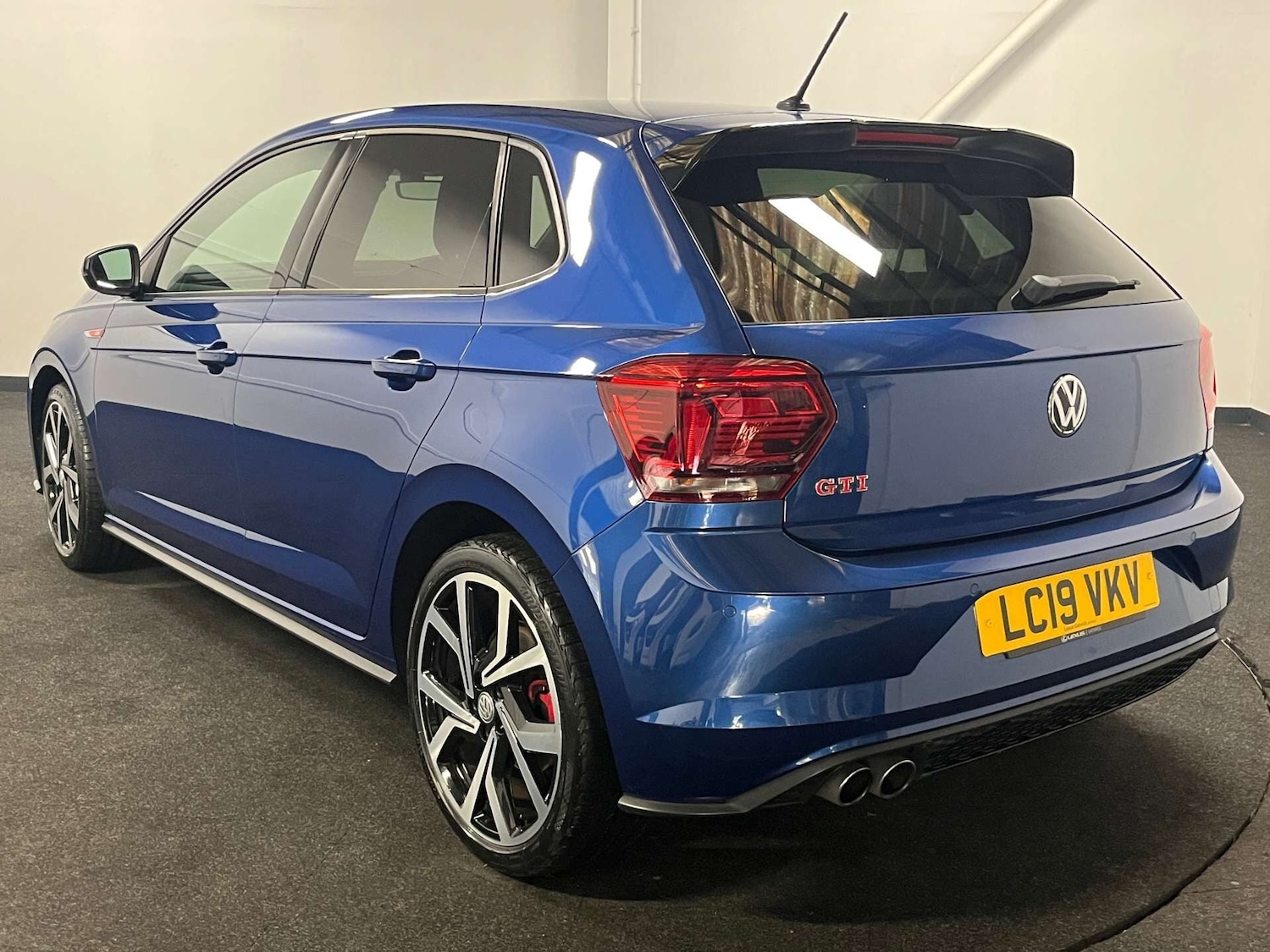 Used Volkswagen Polo 2019 for sale - 76829686: Photo 3