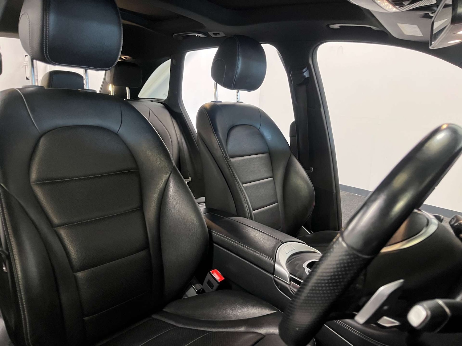 Used Mercedes-Benz GLC 2018 for sale - 76082184: Photo 13