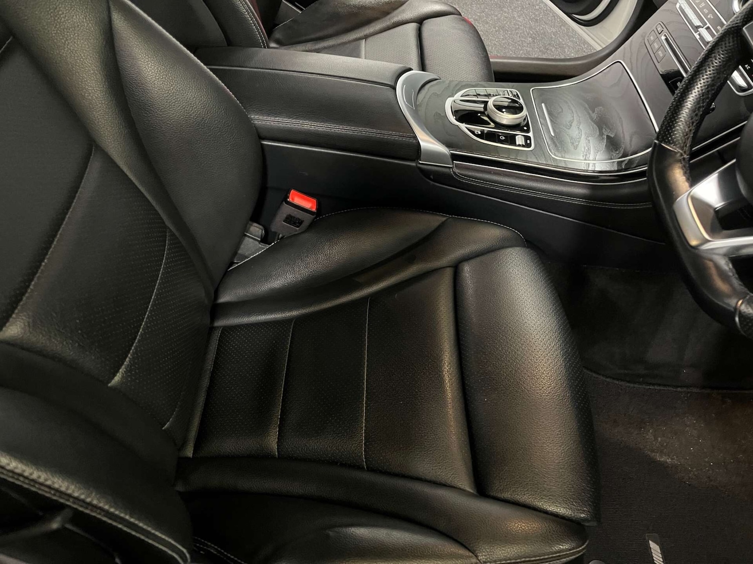 Used Mercedes-Benz GLC 2018 for sale - 76082184: Photo 15
