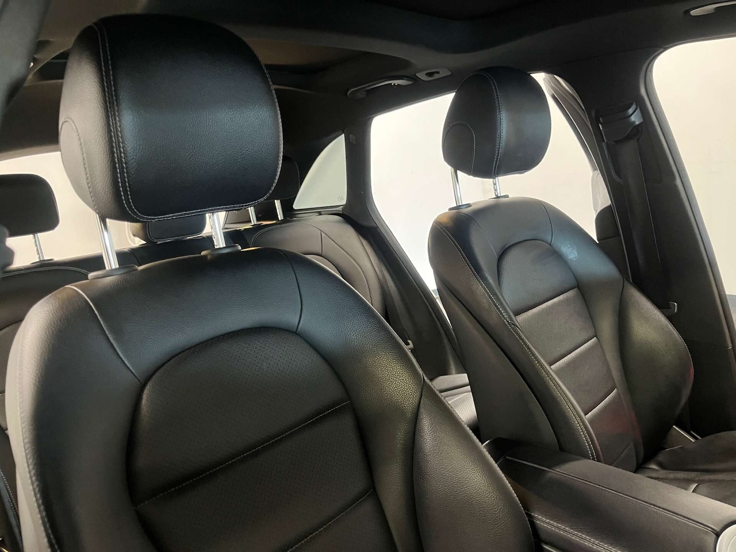 Used Mercedes-Benz GLC 2018 for sale - 76082184: Photo 16