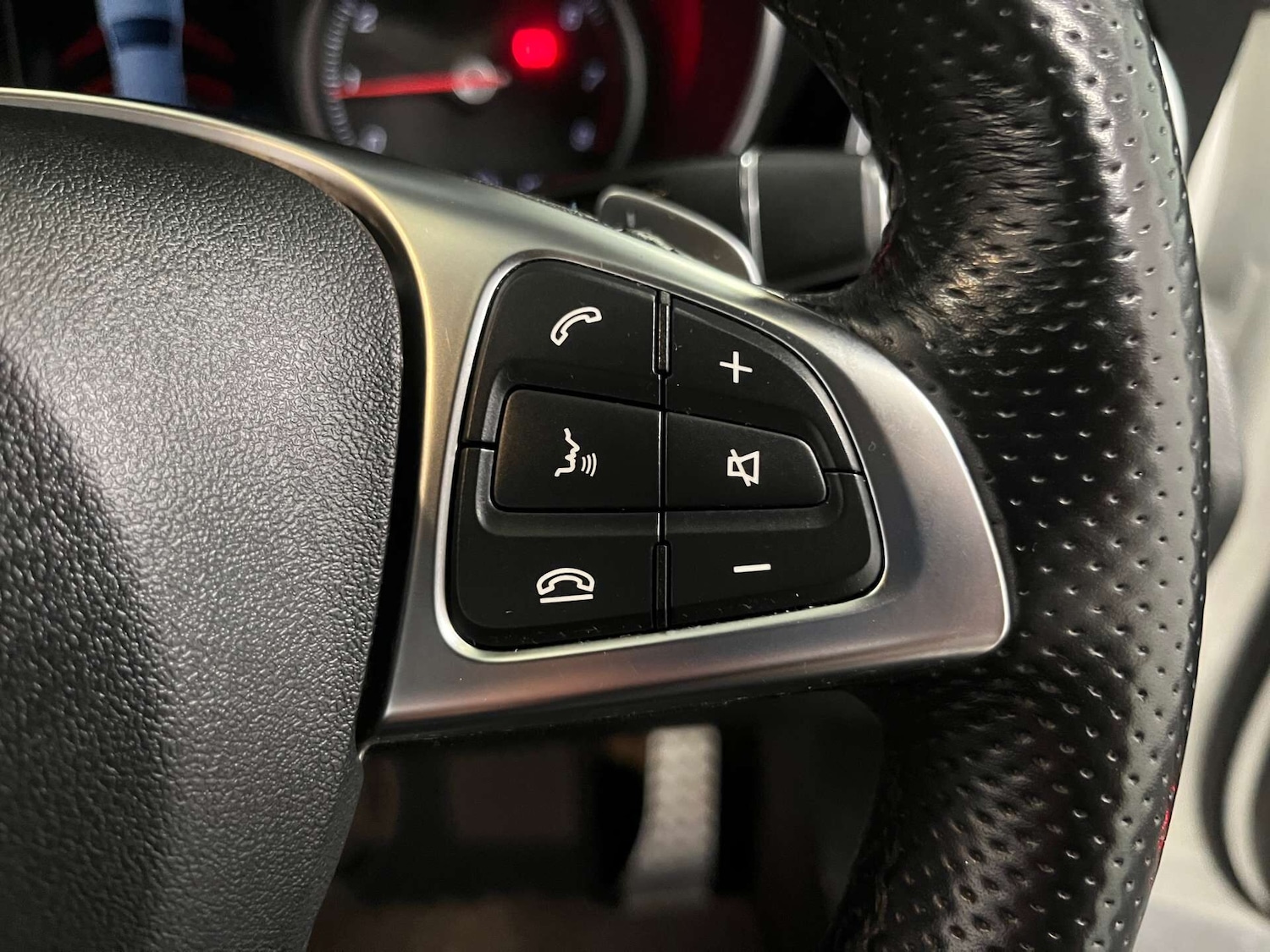 Used Mercedes-Benz GLC 2018 for sale - 76082184: Photo 20