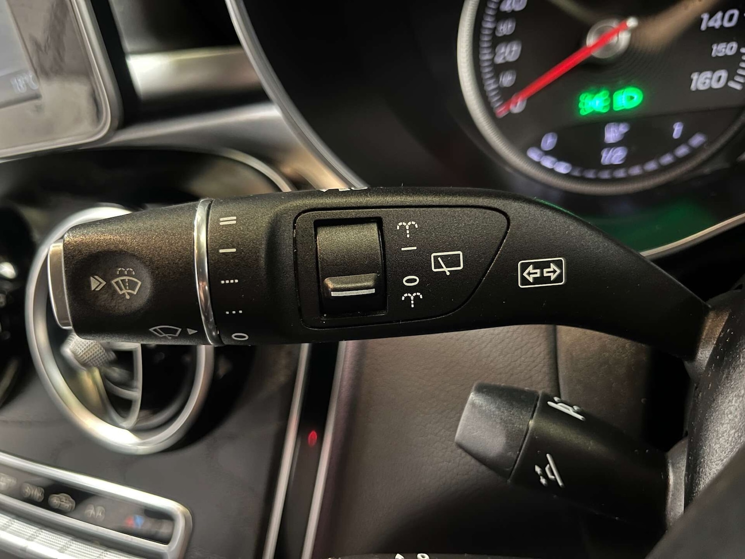 Used Mercedes-Benz GLC 2018 for sale - 76082184: Photo 21