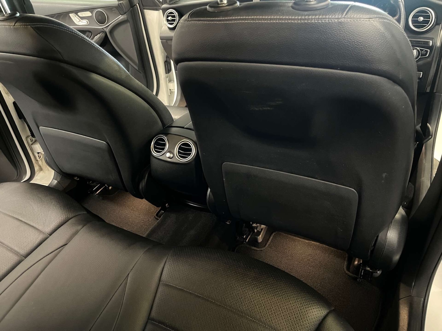 Used Mercedes-Benz GLC 2018 for sale - 76082184: Photo 33