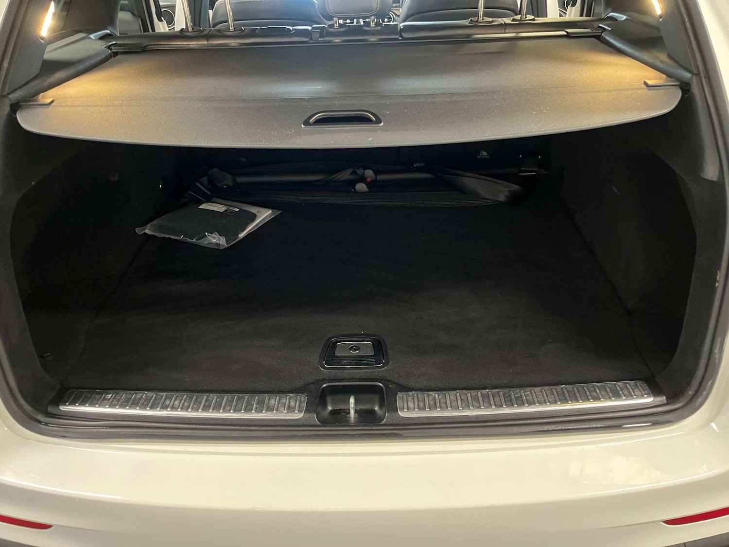 Used Mercedes-Benz GLC 2018 for sale - 76082184: Photo 34
