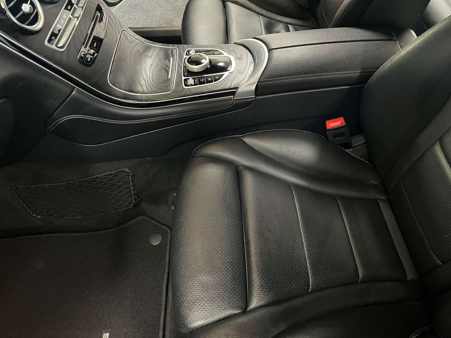 Used Mercedes-Benz GLC 2018 for sale - 76082184: Photo 46