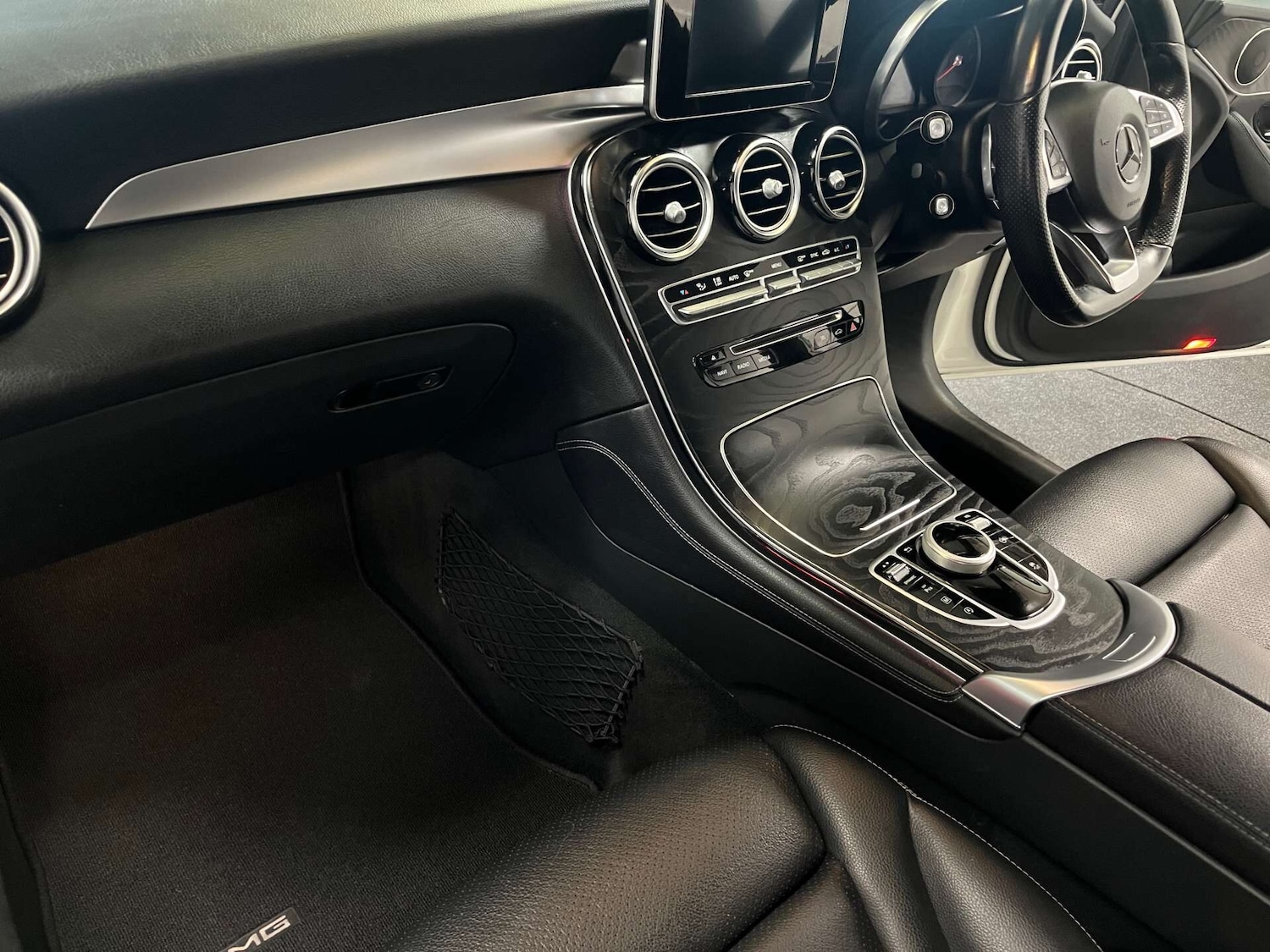 Used Mercedes-Benz GLC 2018 for sale - 76082184: Photo 48