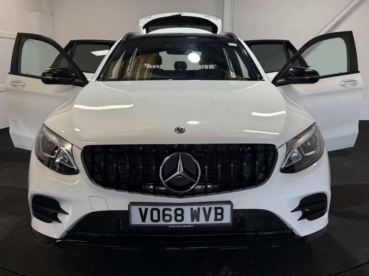 Used Mercedes-Benz GLC 2018 for sale - 76082184: Photo 8