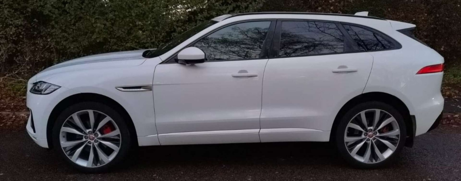 Used Jaguar F-Pace 2017 for sale - 76697471: Photo 2