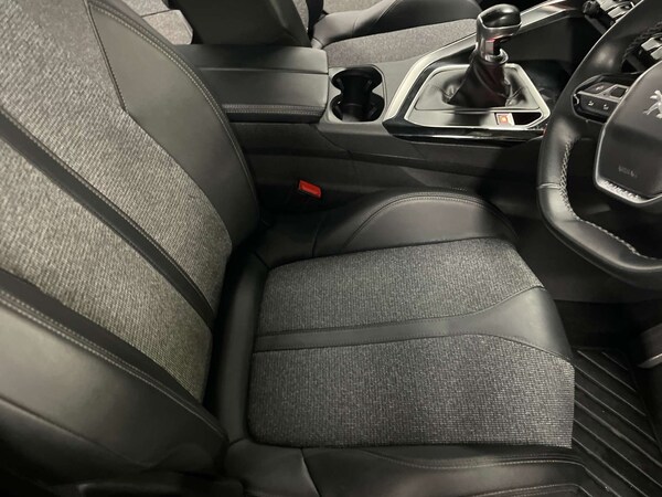 Used Peugeot 3008 2019 for sale - 76287057: Photo 15