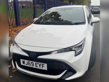 2019 - 1.8 VVT-i Hybrid Icon Tech 5dr CVT