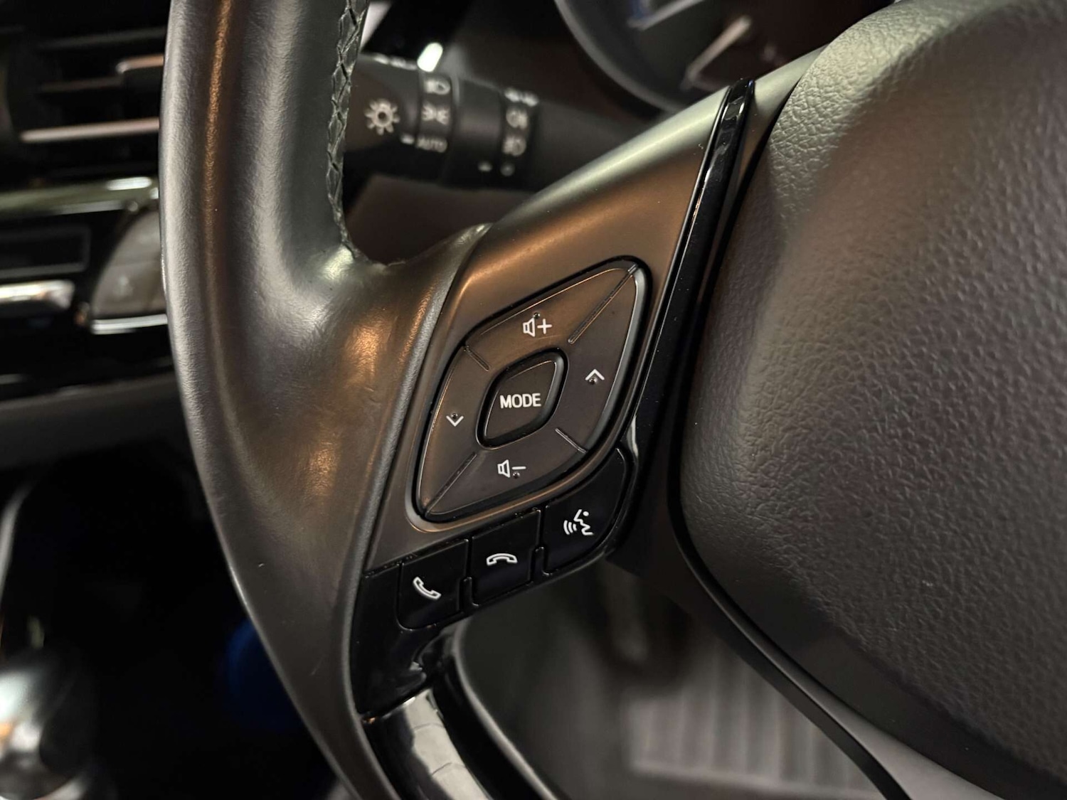 Used Toyota C-HR 2019 for sale - 77129013: Photo 18