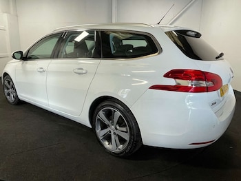 Used Peugeot 308 2018 for sale - 77836159: Photo