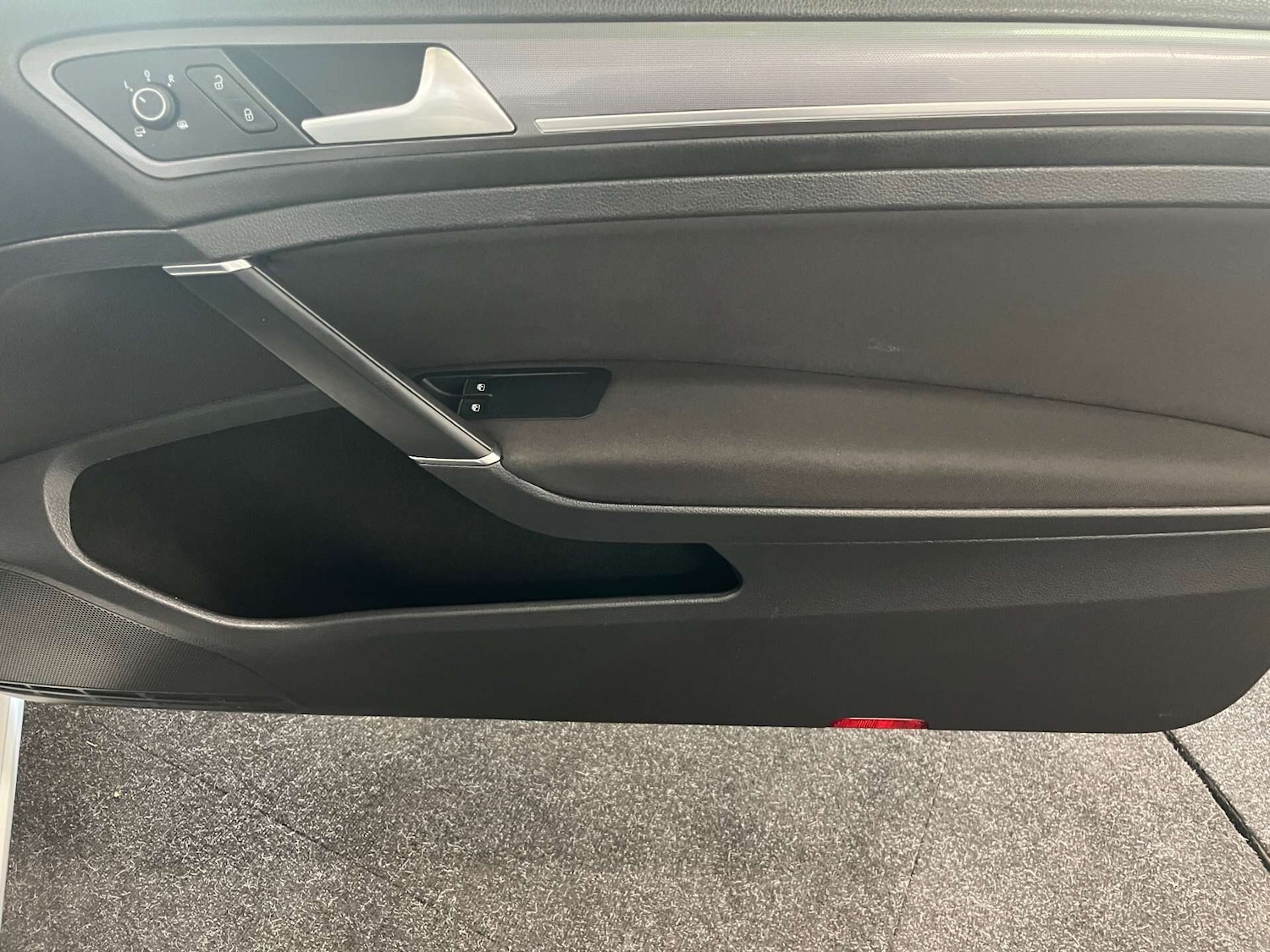 Used Volkswagen Golf 2017 for sale - 76288734: Photo 11