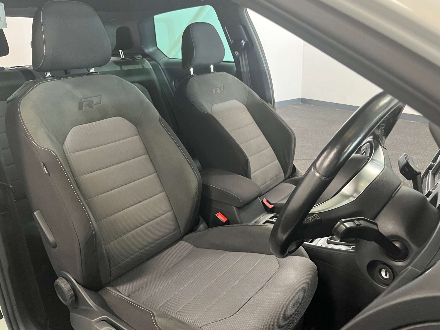 Used Volkswagen Golf 2017 for sale - 76288734: Photo 14