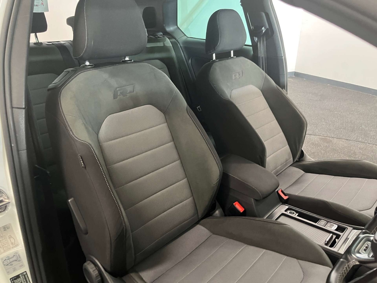Used Volkswagen Golf 2017 for sale - 76288734: Photo 17