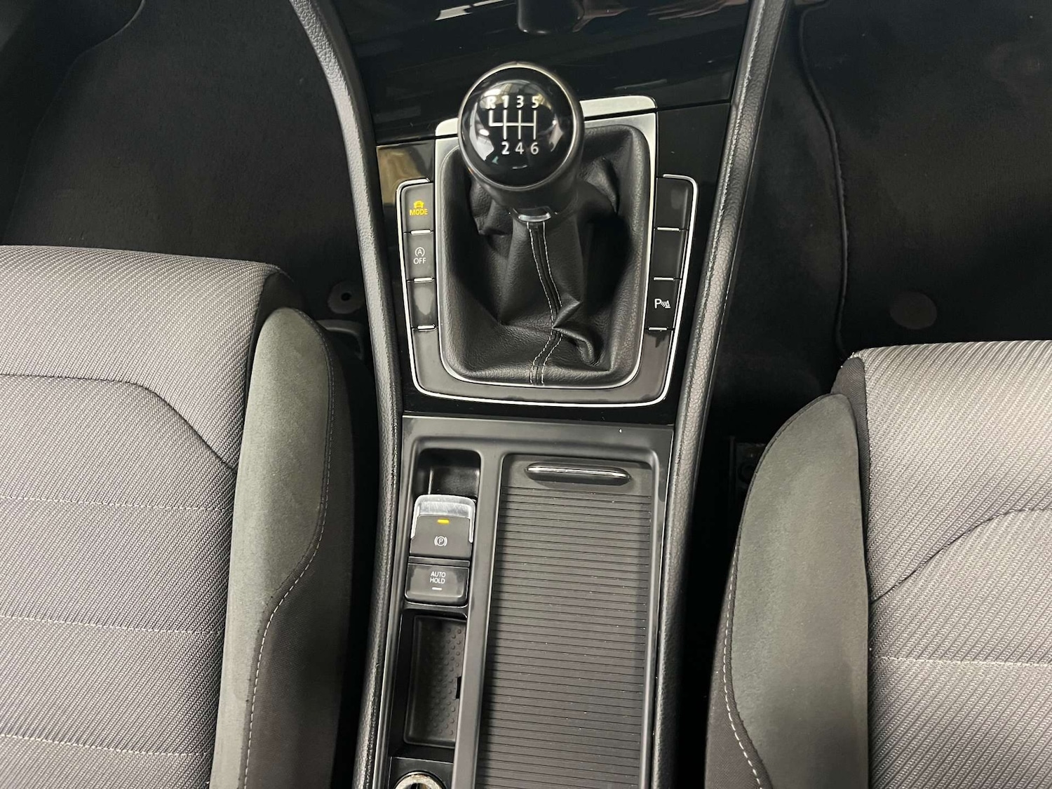 Used Volkswagen Golf 2017 for sale - 76288734: Photo 26