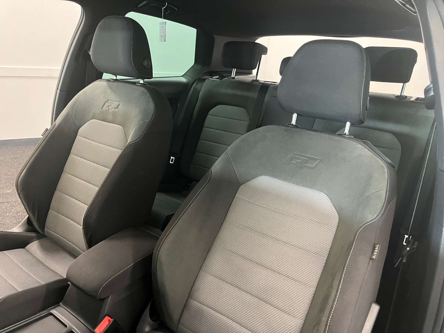 Used Volkswagen Golf 2017 for sale - 76288734: Photo 39