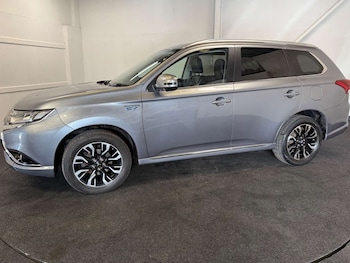 Used Mitsubishi Outlander 2016 for sale - 75878325: Photo