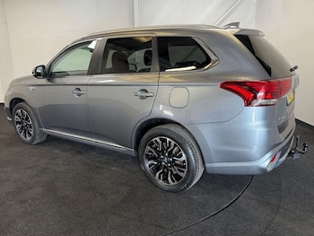 Used Mitsubishi Outlander 2016 for sale - 75878325: Photo