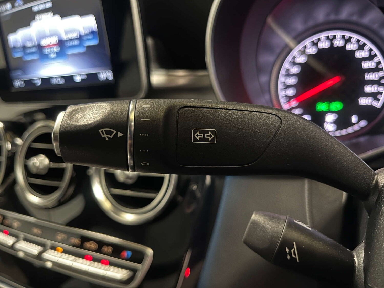 Used Mercedes-Benz C Class 2018 for sale - 76253782: Photo 21