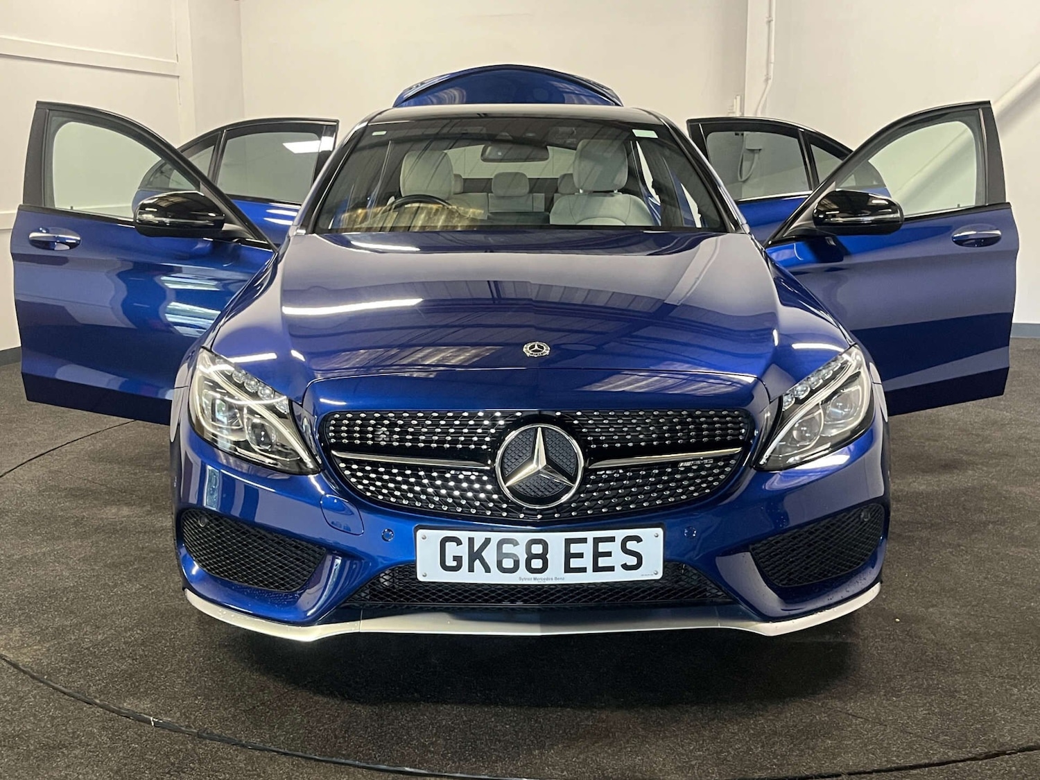 Used Mercedes-Benz C Class 2018 for sale - 76253782: Photo 8