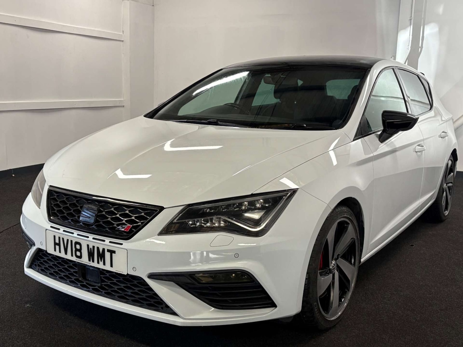 Used SEAT Leon 2018 for sale - 77654388: Photo 1