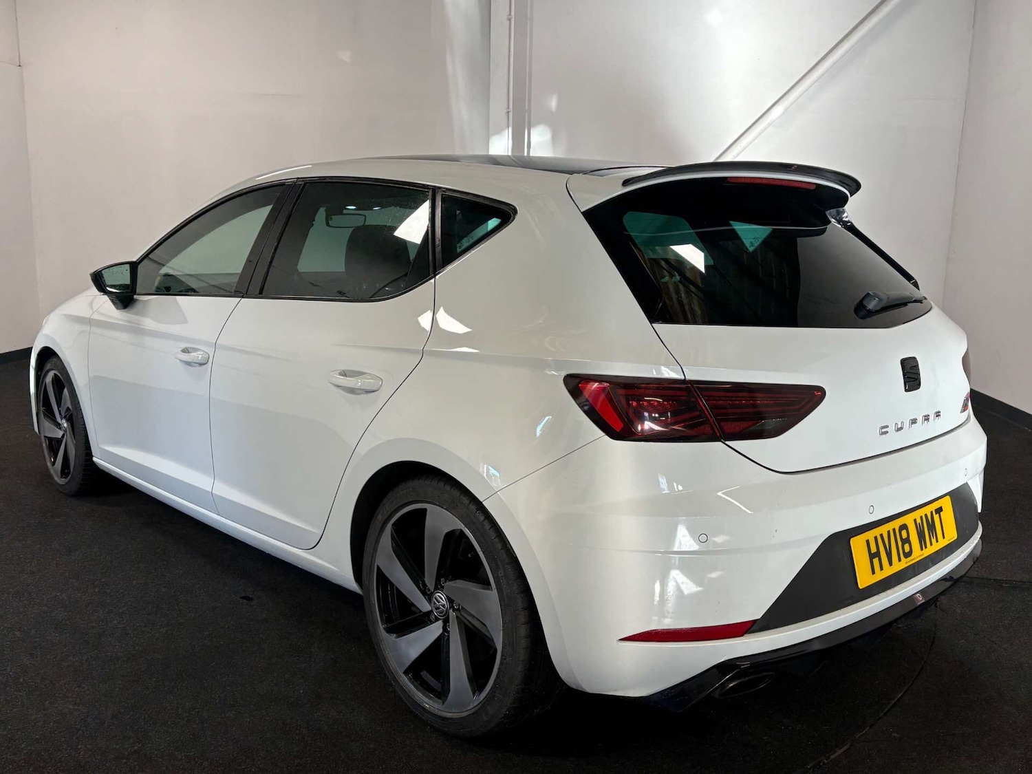 Used SEAT Leon 2018 for sale - 77654388: Photo 3