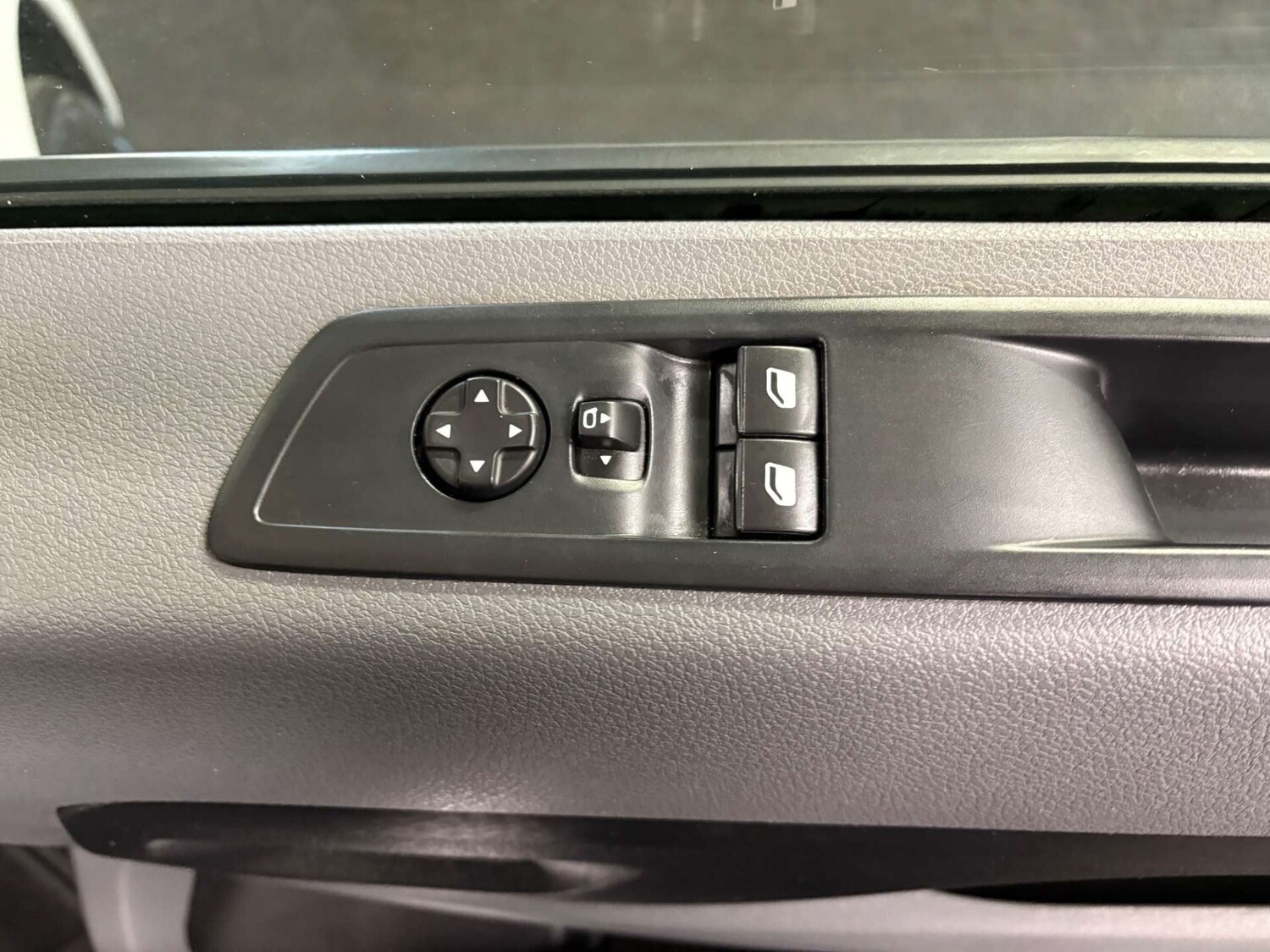 Used Vauxhall Vivaro 2023 for sale - 78040381: Photo 11