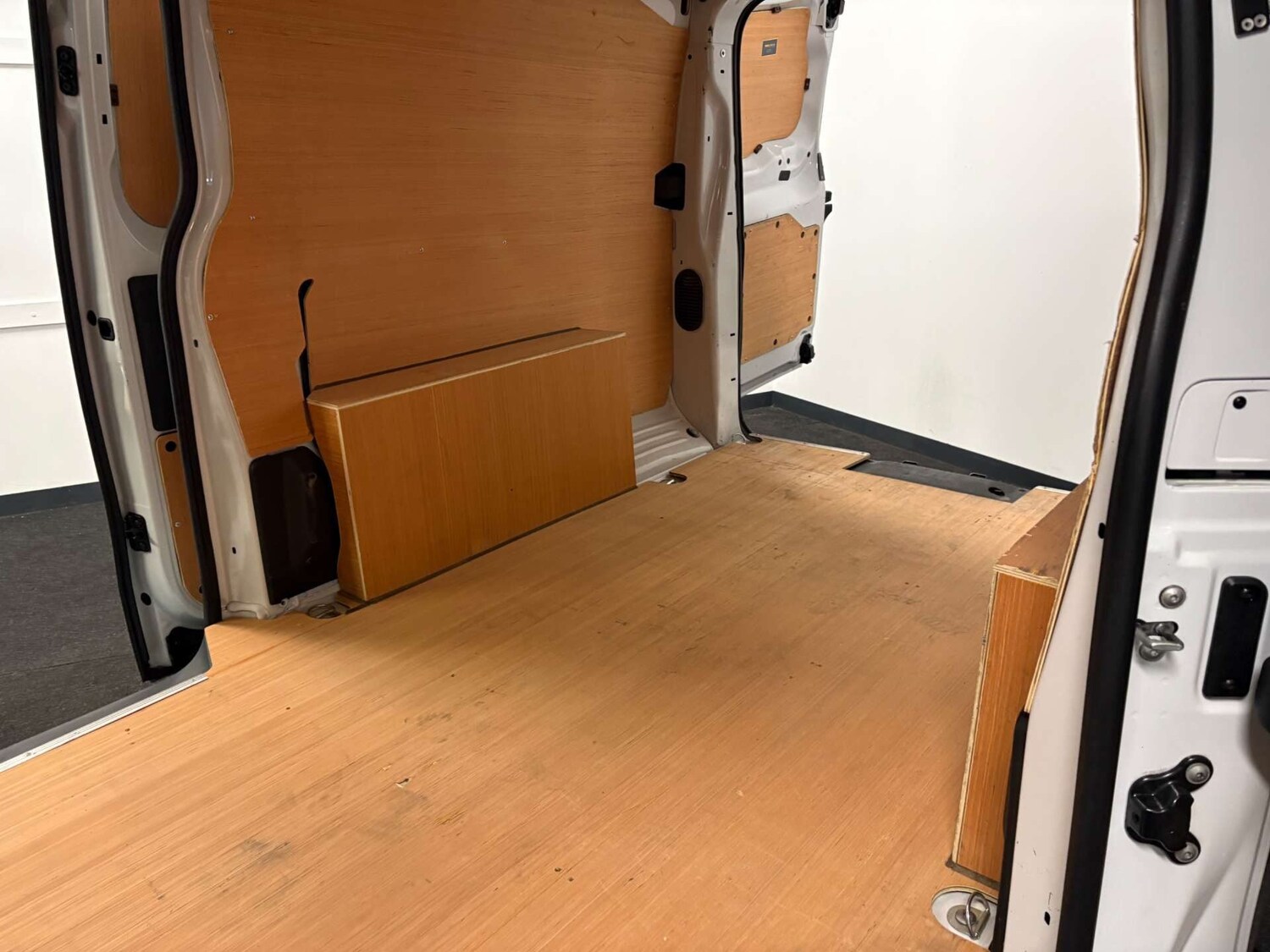 Used Vauxhall Vivaro 2023 for sale - 78040381: Photo 43