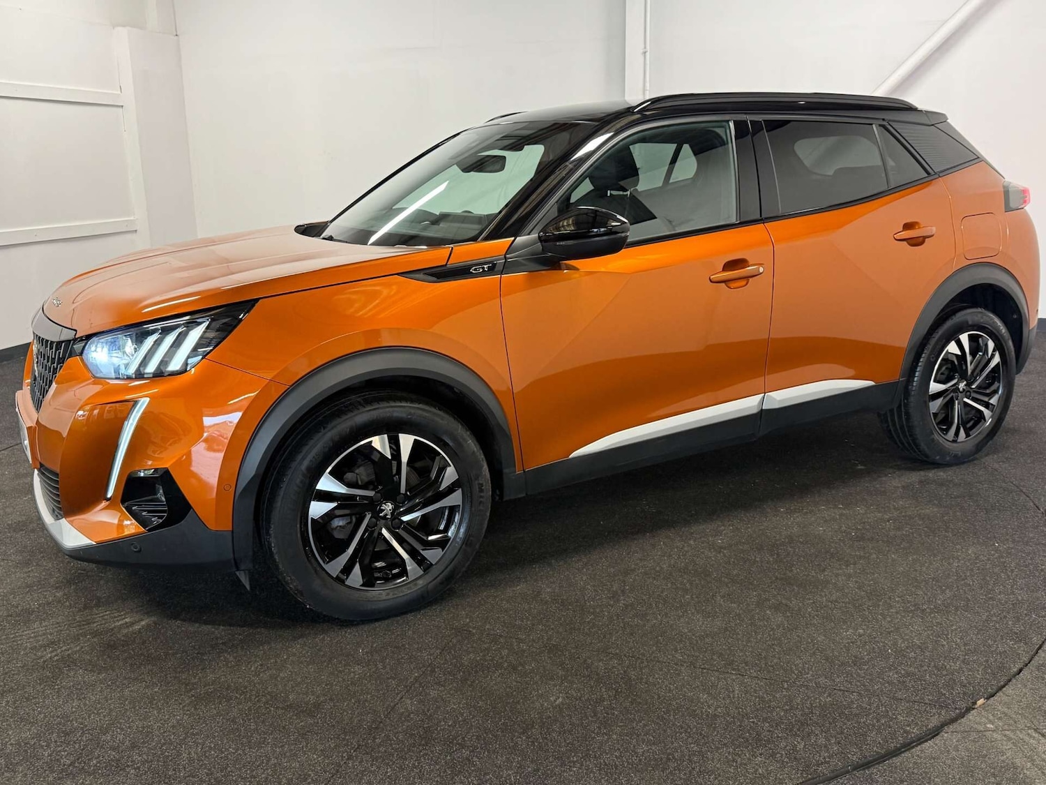 Used Peugeot 2008 2021 for sale - 76478081: Photo 2