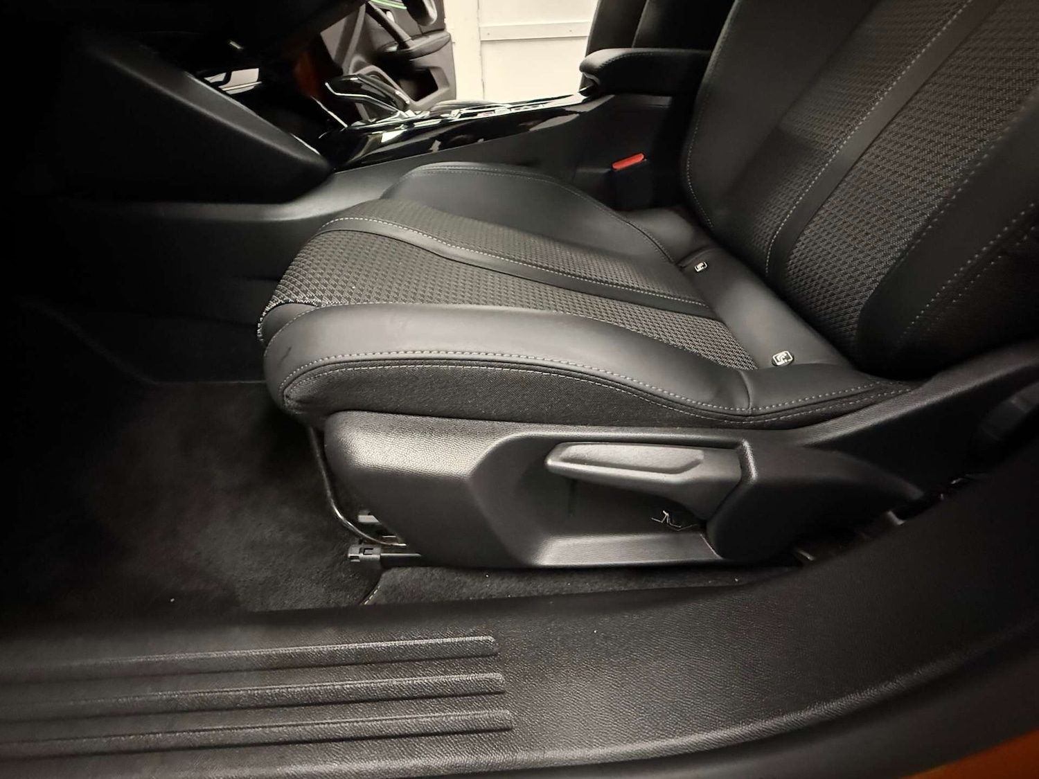 Used Peugeot 2008 2021 for sale - 76478081: Photo 45