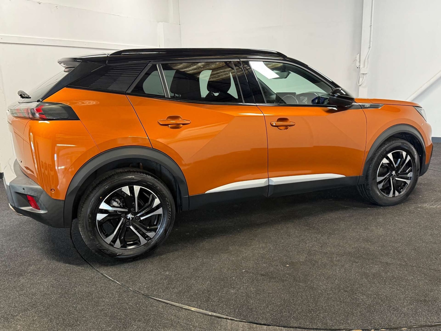 Used Peugeot 2008 2021 for sale - 76478081: Photo 5