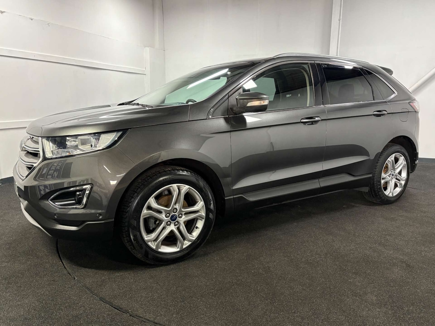 Used Ford Edge 2017 for sale - 76763298: Photo 2