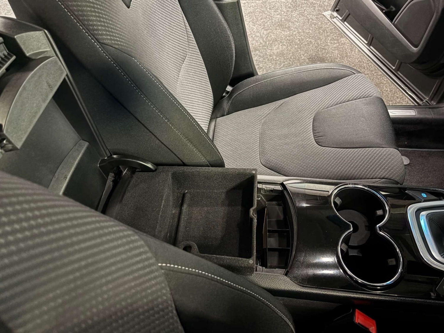 Used Ford Edge 2017 for sale - 76763298: Photo 30