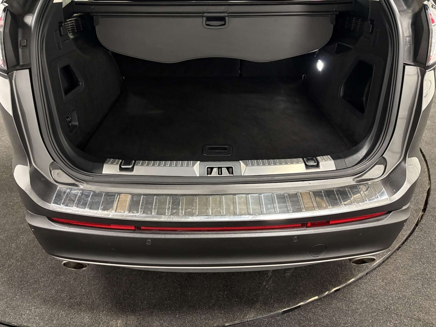 Used Ford Edge 2017 for sale - 76763298: Photo 38