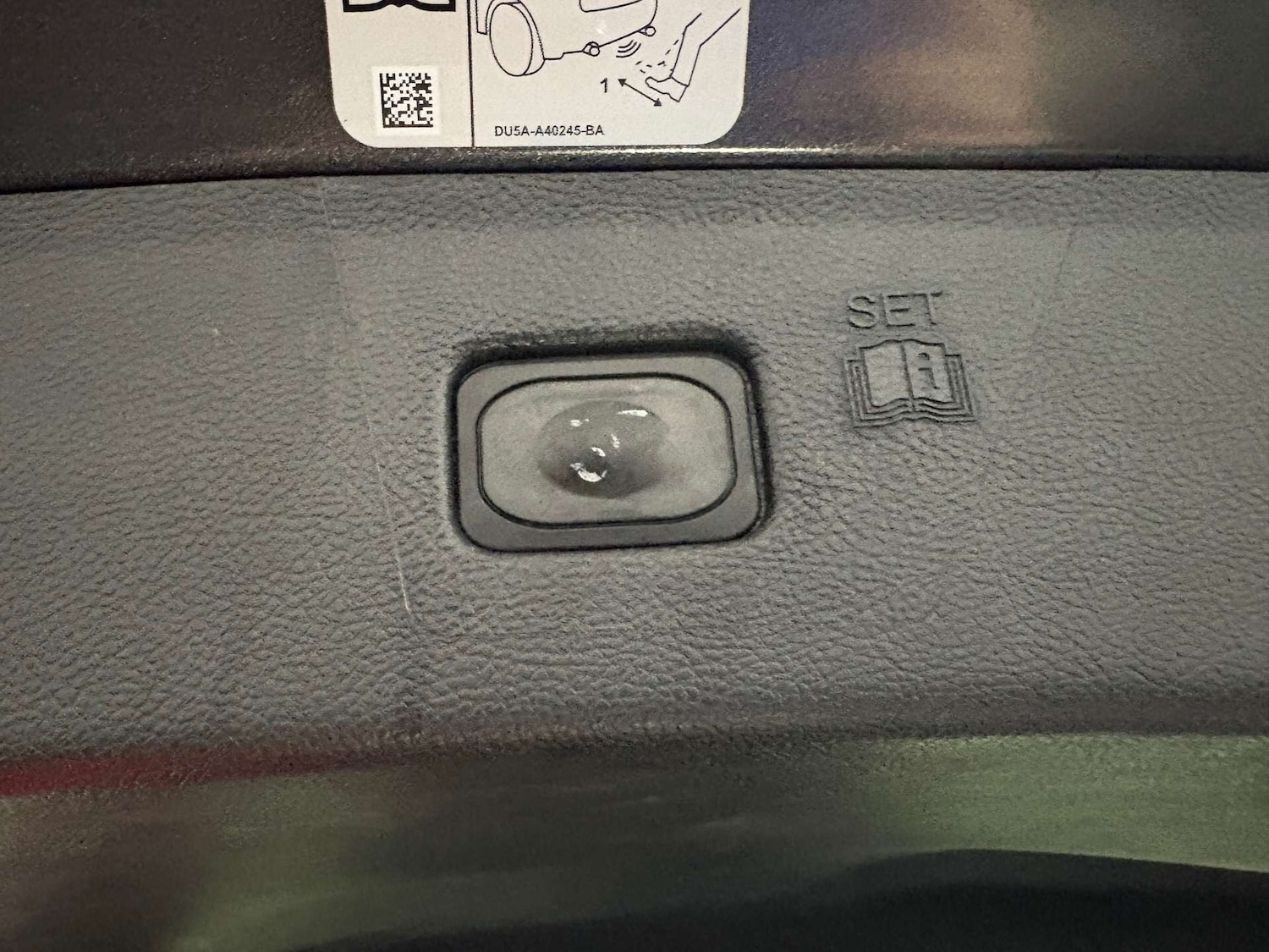 Used Ford Edge 2017 for sale - 76763298: Photo 41