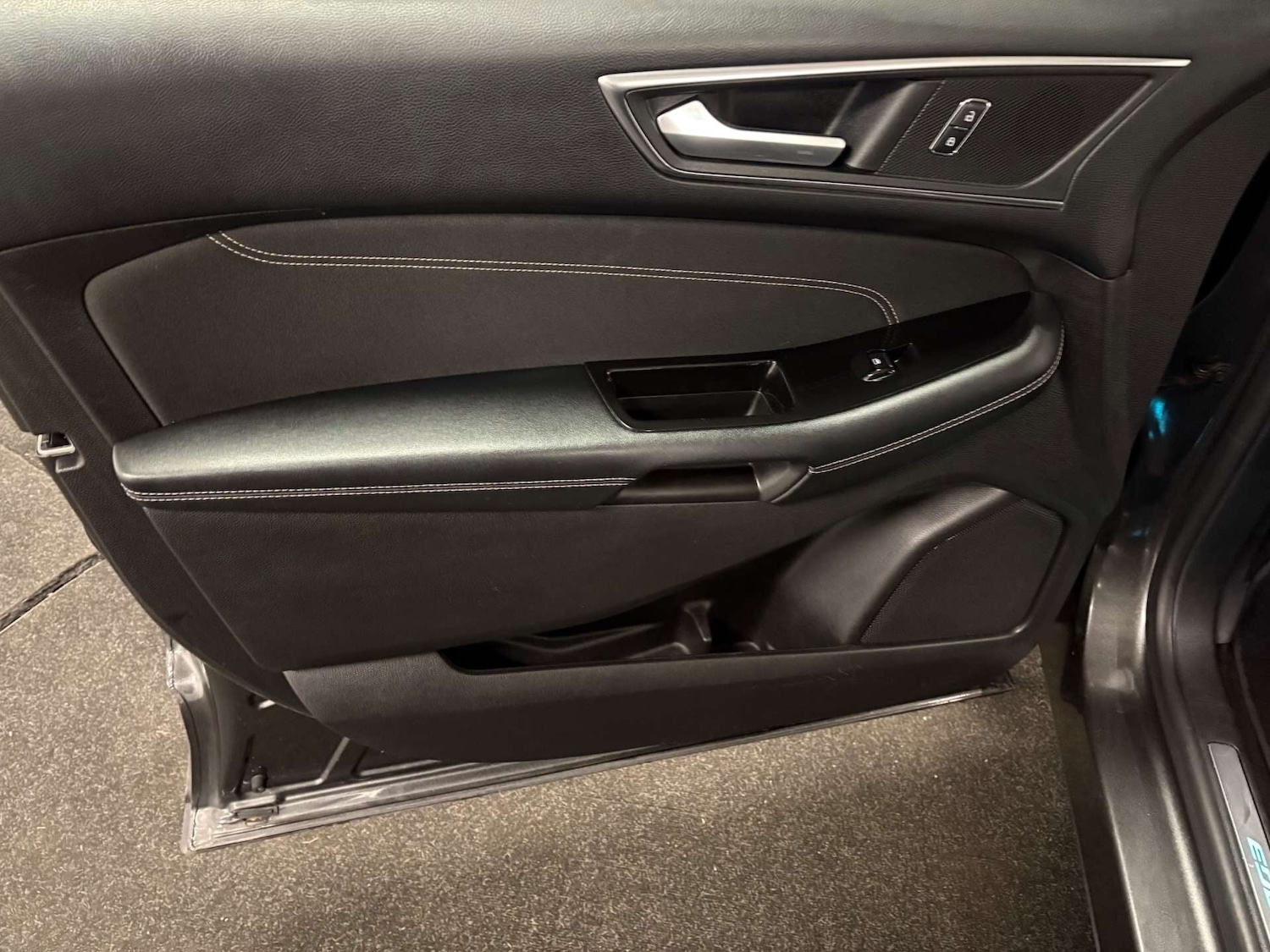 Used Ford Edge 2017 for sale - 76763298: Photo 48