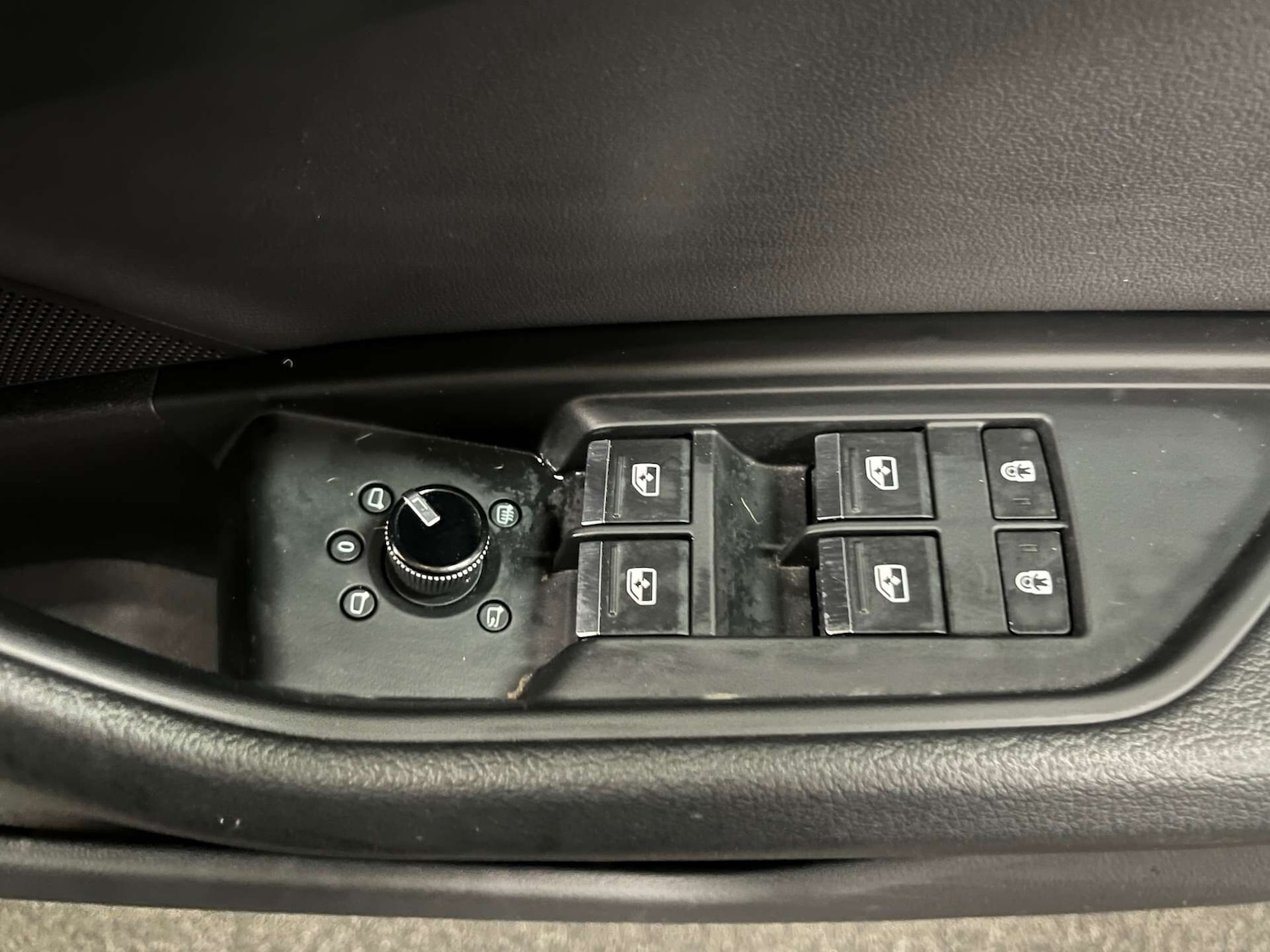 Used Audi e-tron 2021 for sale - 76331180: Photo 12