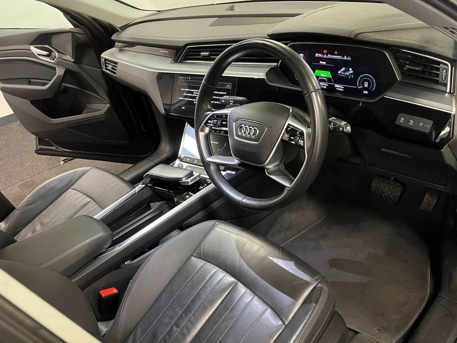Used Audi e-tron 2021 for sale - 76331180: Photo 17