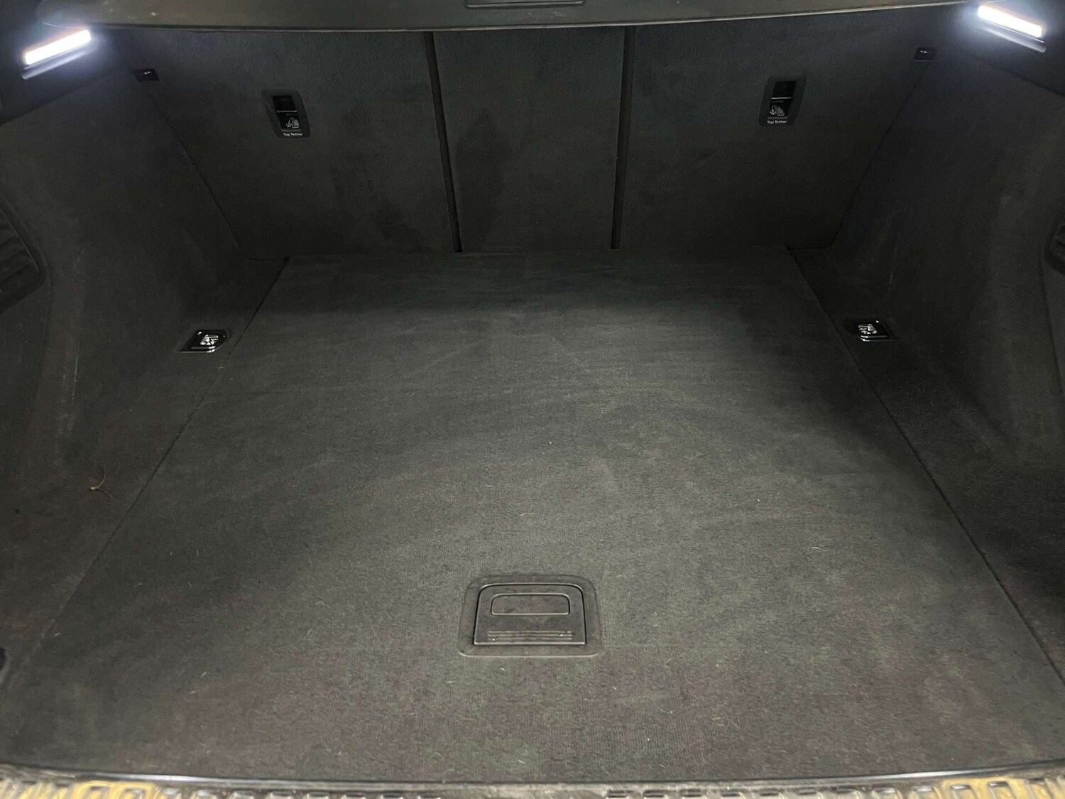 Used Audi e-tron 2021 for sale - 76331180: Photo 40